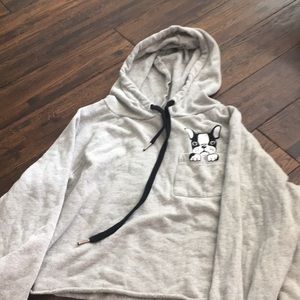 Cropped sweatshirt with dog on pocket